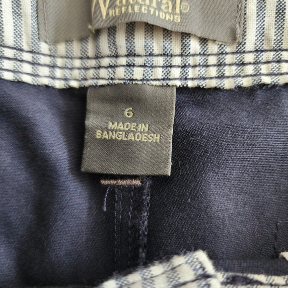 NWT Natural Reflections Navy Blue Shorts Ladies size 6 - Picture 6 of 7